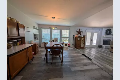 133 Spanish Moss Lane, Lake Jackson, TX 77566 - Photo 7