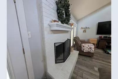 133 Spanish Moss Lane, Lake Jackson, TX 77566 - Photo 13