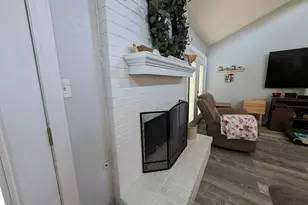 133 Spanish Moss Ln, Lake Jackson, TX 77566 - Photo 13