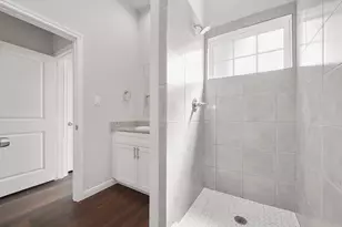 18846 Elegance Ave, Spring, TX 77379 - Photo 9
