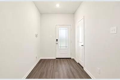 8036 Alpine Bearberry Drive, Houston, TX 77016 - Photo 5