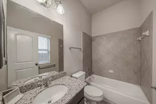 13509 Silent Walk Dr, Pearland, TX 77584 - Photo 17