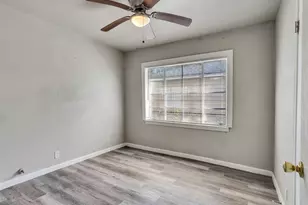 7622 S Hall St, Houston, TX 77028 - Photo 17