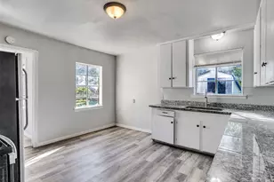 7622 S Hall St, Houston, TX 77028 - Photo 11