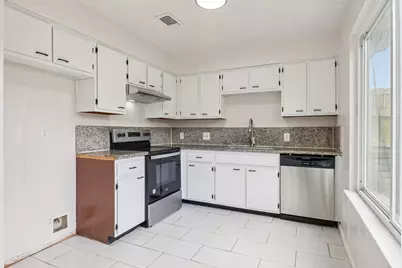 14067 Towneway Drive, Sugar Land, TX 77498 - Photo 9