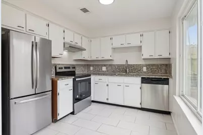 14067 Towneway Drive, Sugar Land, TX 77498 - Photo 11