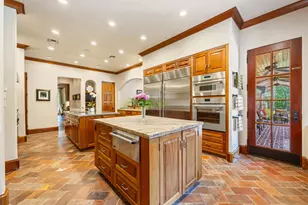 603 W Friar Tuck Ln, Houston, TX 77024 - Photo 35