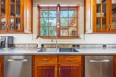 603 W Friar Tuck Lane, Houston, TX 77024 - Photo 37