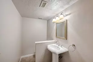 491 N Post Oak Ln, Houston, TX 77024 - Photo 9