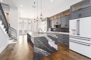 2221 Francis St, Houston, TX 77004 - Photo 9