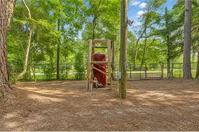 19426 Trail Oak Drive, Conroe, TX 77302 - Photo 15