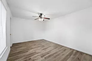 7111 Brendam Ln, Houston, TX 77072 - Photo 9