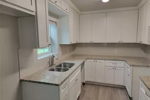 1211 Crestmont St, Wharton, TX 77488 - Photo 3