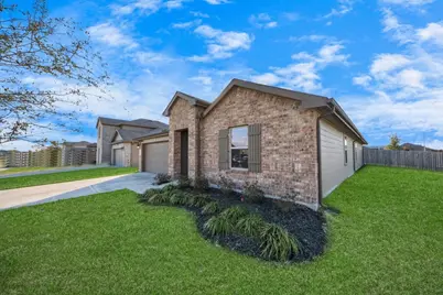 1702 Cooper Bluff Court, Richmond, TX 77469 - Photo 3