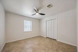 11418 Ash Creek Dr, Houston, TX 77043 - Photo 25