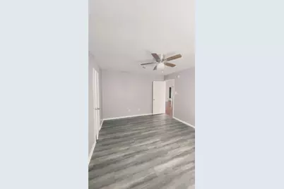 6406 Bayou Crest Drive, Houston, TX 77088 - Photo 9