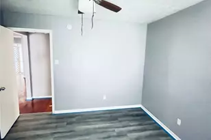 6406 Bayou Crest Dr, Houston, TX 77088 - Photo 13
