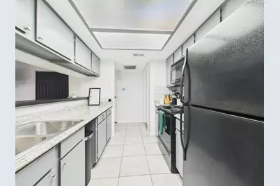 2814 S Bartell Drive #32, Houston, TX 77054 - Photo 5