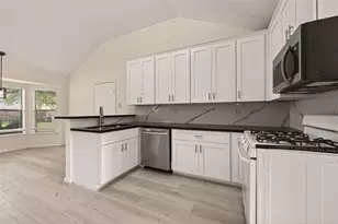 1404 Osborne Dr, Friendswood, TX 77546 - Photo 17