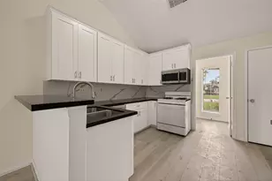 1404 Osborne Dr, Friendswood, TX 77546 - Photo 15