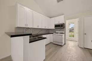 1404 Osborne Dr, Friendswood, TX 77546 - Photo 15