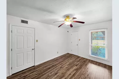 1438 W Palm Drive, Winnie, TX 77665 - Photo 37