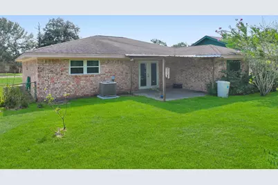 1438 W Palm Drive, Winnie, TX 77665 - Photo 5