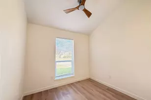 2533 Knoxville Dr, League City, TX 77573 - Photo 9