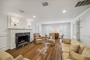 3444 Meadow Lake Ln, Houston, TX 77027 - Photo 9