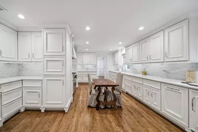 3444 Meadow Lake Lane, Houston, TX 77027 - Photo 23