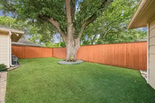12518 Hazelwood Ln, Houston, TX 77077 - Photo 27
