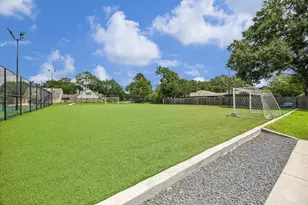 12518 Hazelwood Ln, Houston, TX 77077 - Photo 31