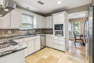 12518 Hazelwood Ln, Houston, TX 77077 - Photo 13