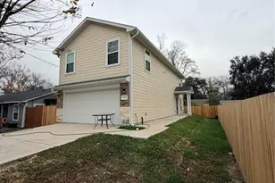 5400 Pine Ave, Pasadena, TX 77506 - Photo 1