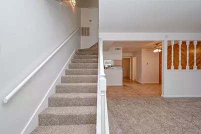1911 Sherwood Forest Street #9, Houston, TX 77043 - Photo 3