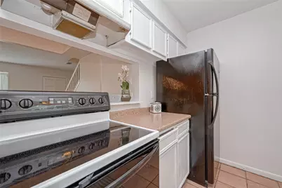 1911 Sherwood Forest Street #9, Houston, TX 77043 - Photo 13
