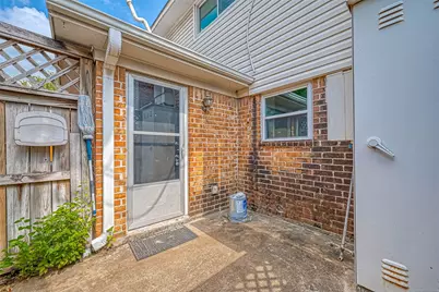 1911 Sherwood Forest Street #9, Houston, TX 77043 - Photo 25
