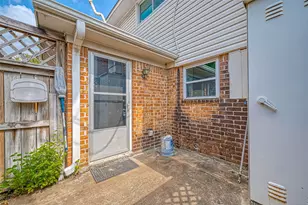 1911 Sherwood Forest St, Houston, TX 77043 - Photo 25