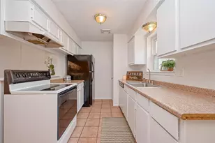 1911 Sherwood Forest St, Houston, TX 77043 - Photo 11