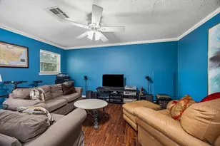 13926 Perthshire Rd, Houston, TX 77079 - Photo 25
