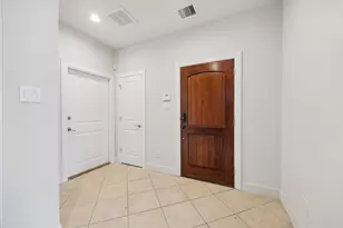 3041 Clinton Dr, Houston, TX 77020 - Photo 3