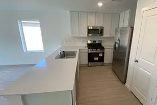 15713 Plum Brk Dr, Conroe, TX 77303 - Photo 3