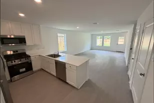 15713 Plum Brk Dr, Conroe, TX 77303 - Photo 5