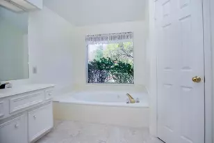 3411 Honeylocust Dr, Sugar Land, TX 77479 - Photo 21