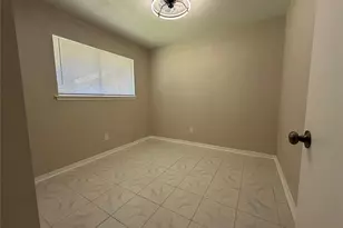 9227 Vanwood St, Houston, TX 77040 - Photo 9