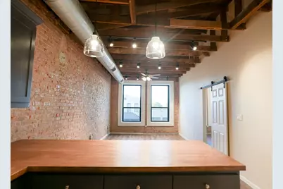 210 E Washington Avenue #B, Navasota, TX 77868 - Photo 7