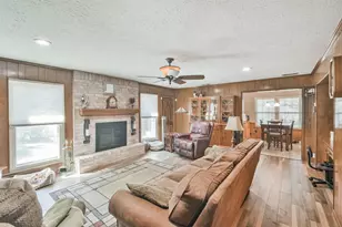1602 N Hollow Dr, Humble, TX 77396 - Photo 7