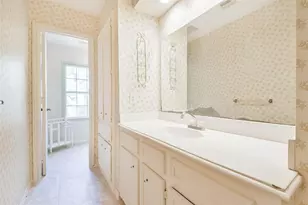 1602 N Hollow Dr, Humble, TX 77396 - Photo 21