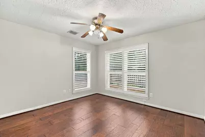 8 Diamond Oak Court, The Woodlands, TX 77381 - Photo 19