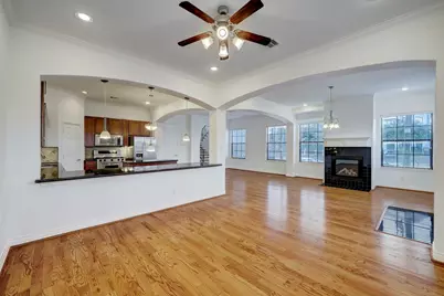 7539 Highmeadow, Houston, TX 77063 - Photo 5